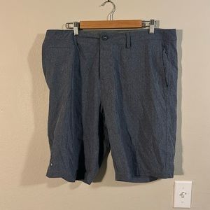 Linksoul men’s golf shorts. 38, light blue